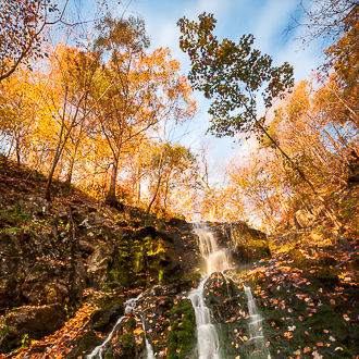 Roaring Brook Falls